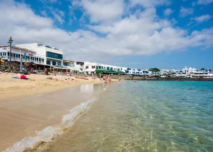 Bright 2 Minutes From The شقة