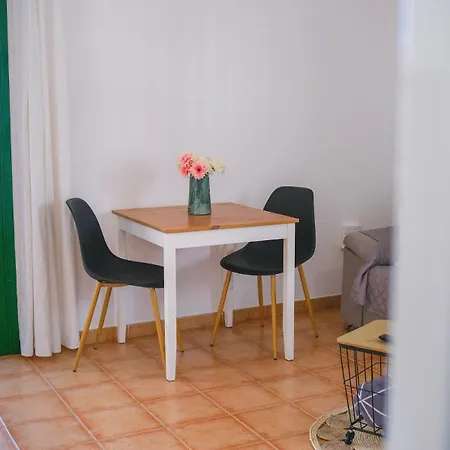Apartman Bright 2 Minutes From The *