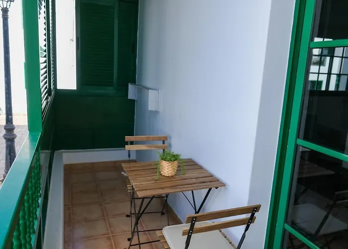 Apartamento Bright 2 Minutes From The *